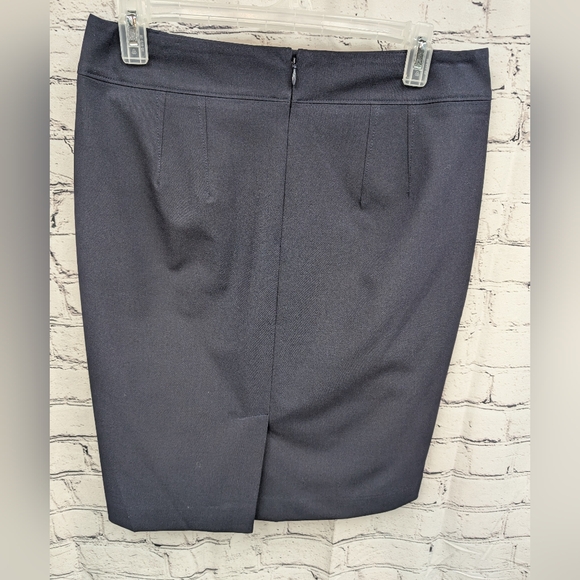 Loft navy blue skirt - Picture 6 of 7